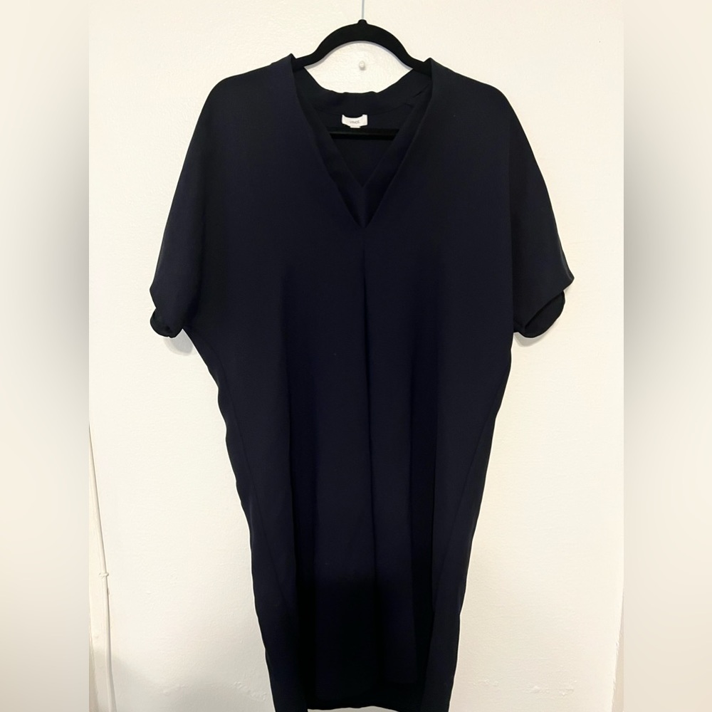 Vince V - Neck black dress